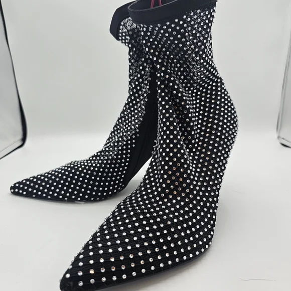 Chic Black Studded Women's Heels - Picture 8 of 8